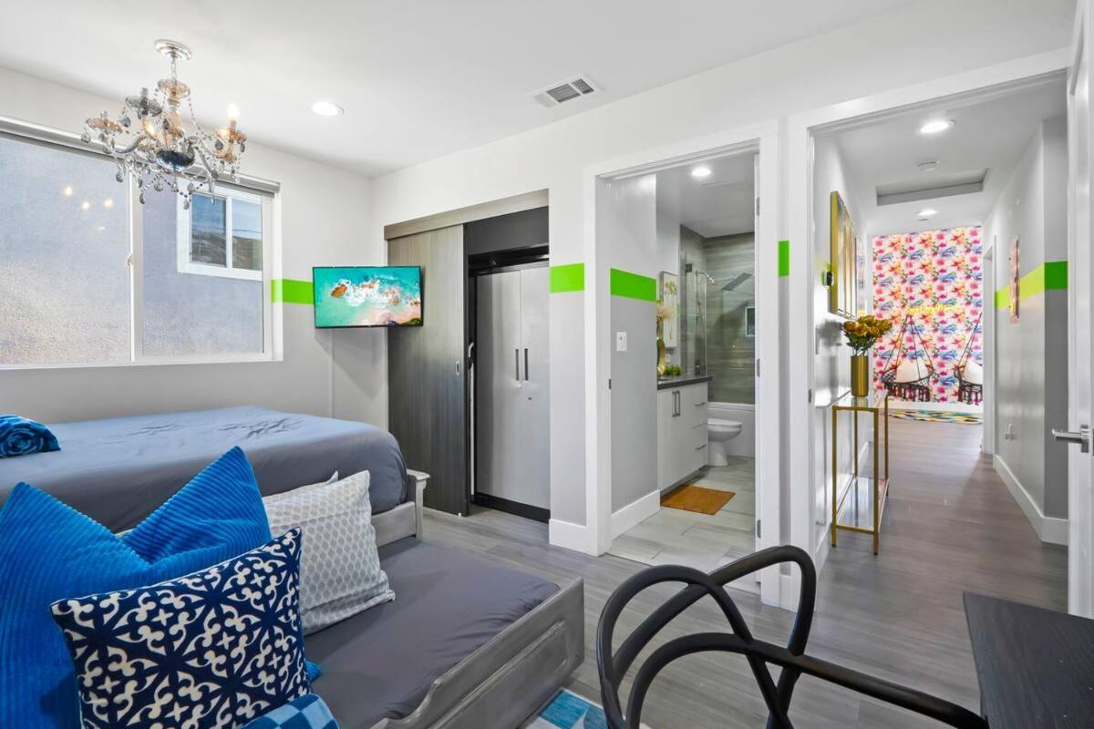 Appartamento C- Vibrant And Glam Noho Pad Near U-studios And H-sign